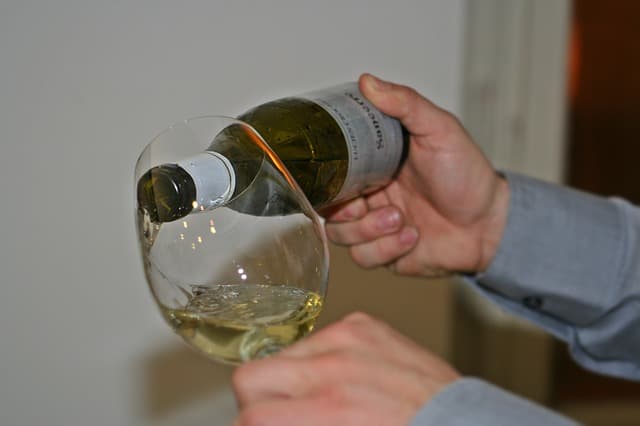 Read more about the article Sommelier
